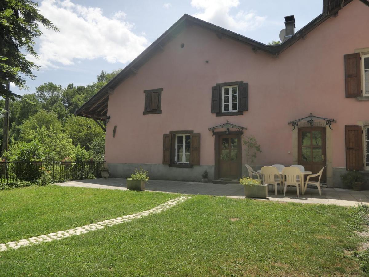 Le Moulin Rose Apartment Chirens